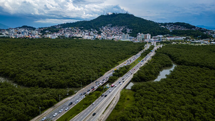 Estrada Rodovia Carros Trânsito Viaduto Centro Florianópolis Floripa Natureza Paisagem Manguezal...