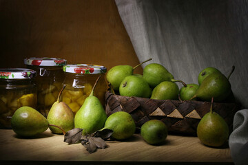 Preserving pears for food in the form of jam or compote.