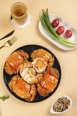 Fresh Yangcheng Lake Hairy Crabs Traditional Chinese Seafood Delicacy with Tea and Vegetables