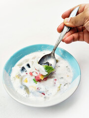 Refreshing Indonesian Sweet Beverage, Es Teler, a Delicious Treat