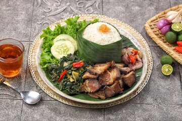 Sei sapi or Beef sei is a traditional processed meat product typical of East Nusa Tenggara which is processed through a curing and smoking process using wood.