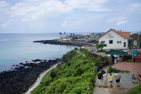 Handam Walkway and Team Blow Cafe