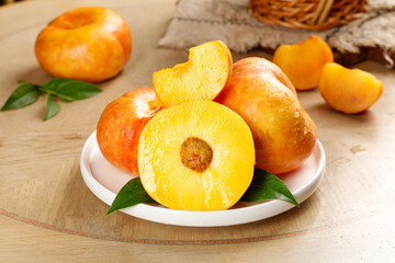 Golden Yimeng Mountain Peaches from Shandong Orchard - Fresh Sliced Fruit on Rustic Wooden Table