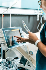 Medical Professional Operating Hospital Ventilator Screen