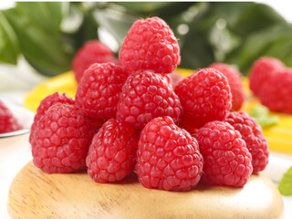 Fresh Red Raspberries on Wooden Cutting Board - Healthy Organic Berry Food Photography