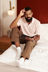 Fototapeta premium Relaxing in a chic hotel room: An inspiring moment during travel
