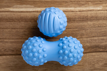top view peanut-shaped massage balls