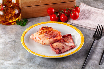 Tasty Grilled calamari for snack