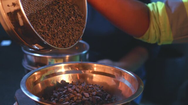Industrial Process of Screening Minerals and Producing Asphalt