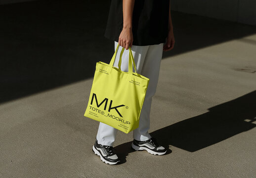 Tote Bag Mockup
