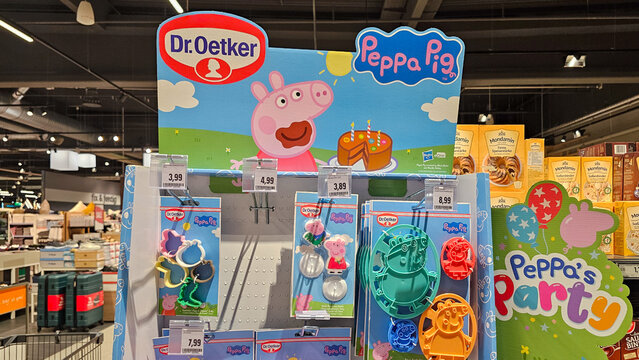 Menden, NRW, Germany &ndash; July 29, 2025 Dr. Oetker and Peppa Pig: Baking tins for children in retail