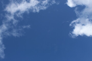 Belles photos de nuages dans un beau ciel bleu