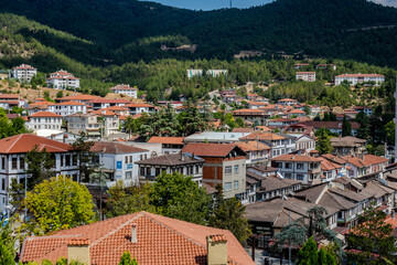 Obraz premium Scenic view of Taraklı rooftops and hills