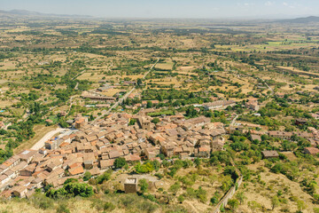 Vista de Poza de la Sal y de la comarca de la Bureba desde el castillo de los Rojas, Poza de la Sal, la Bureba, Burgos, Castilla y León, España