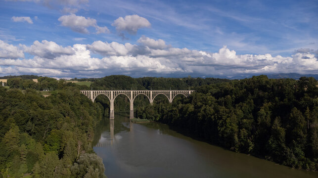 Grandfey-Viadukt D&uuml;dingen, Schweiz