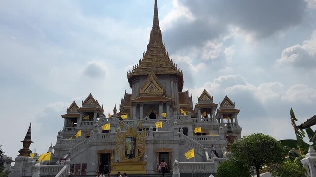 bangkok thailand church gold Wat Traimit, the Temple of Golden Buddha