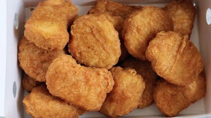 日本のファストフード店のチキンナゲット