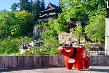 赤べこと円蔵寺（福島県・柳津町）