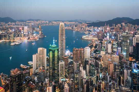 Fototapeta Hong Kong business center skyline at night