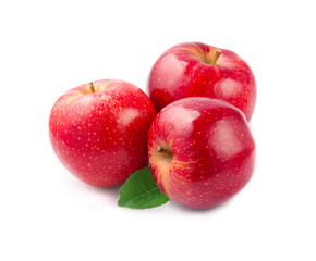 Ripe apples with leaves