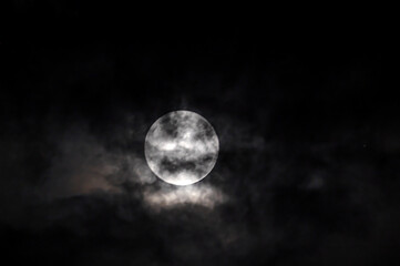 The eclipse was completely visible over east Africa, Asia, and central and west Australia. It was seen when rising over most of Africa and Europe, and when setting over the central Pacific Ocean