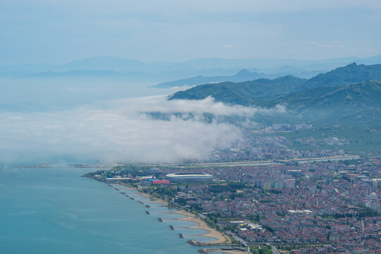 Mit der Seilbahn nach T&uuml;rkei Boztepe: Panoramablick &uuml;ber Ordu und das Schwarze Meer