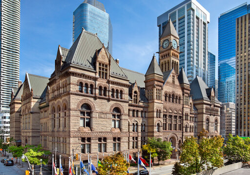 Toronto Old City Hall surrounded by modern office buildings 