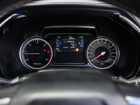Automotive Instrument Cluster Featuring Speed and Engine RPM