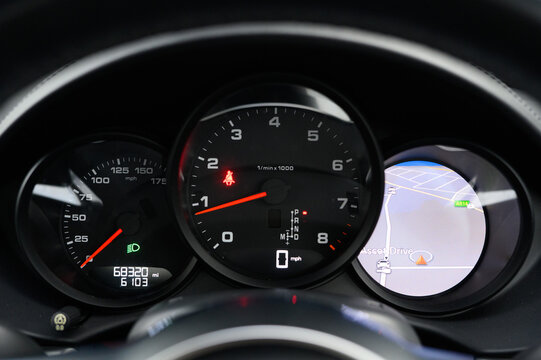 Automotive Instrument Cluster Featuring Speed and Engine RPM