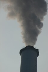 『エントツの煙  大気汚染  』SDGs地球環境   コンビナート工場汚染 