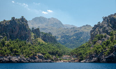 Obraz premium sea and mountains