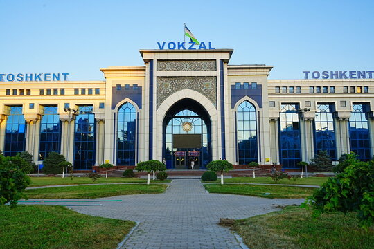 Uzbekistan Railways Tashkent Station in Tashkent, Uzbekistan - ウズベキスタン ウズベキスタン鉄道 タシュケント駅
