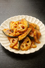 南瓜と蓮根の甘酢炒め