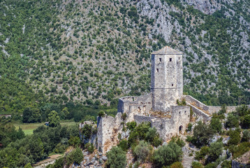 Naklejka premium Aerial view with Citadel in Pocitelj historic village, Bosnia and Herzegovina