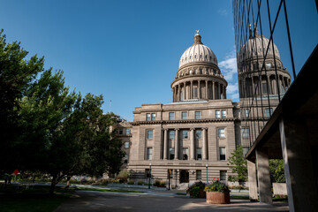 State capital reflection on a Sunday morning