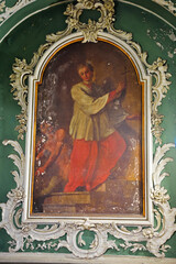 Obraz premium interior of the patriarchal cathedral of Santa Maria Maggiore in Romanesque, Baroque and Gothic style Lisbon Portugal