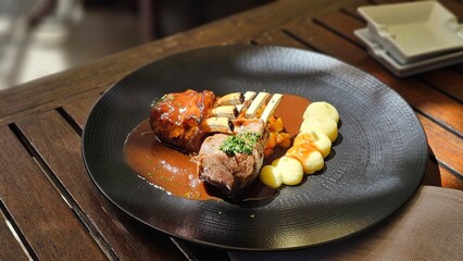 grilled lamb steak with vegetables
