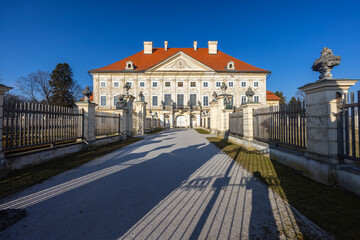 Obraz premium Dornava Manor illuminating under the winter sun in Slovenia