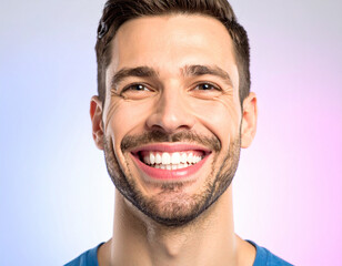 Obraz premium Close-up Portrait of a Smiling Man with White Teeth and Beard on Gradient Background