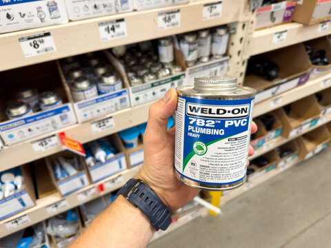 Weld-On 782 PVC Plumbing Cement Can