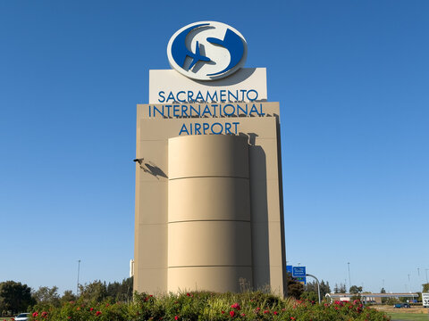 Sacramento International Airport Monument Sign