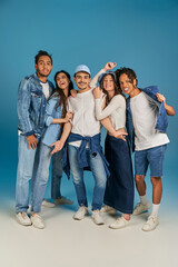 Obraz premium Young stylish friends explore the joy of friendship and fashion in a vibrant setting