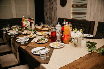 During the wedding celebration, the restaurant will have various dishes, alcoholic and non-alcoholic drinks, and tableware