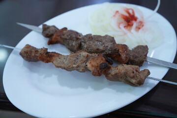 Skewered and Grilled Cubes of Meat, Shashlik - 串焼き料理 シャシリク	
