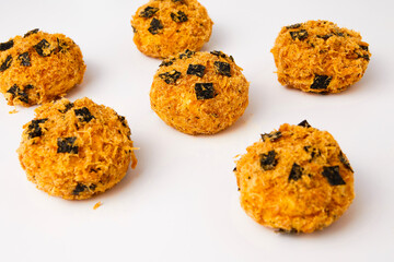 Seaweed and Pork Floss Mooncake