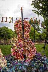 Violin flower decoration