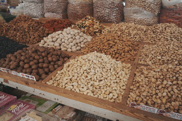 Uzbekistan Samarkand Almond and Nuts - ウズベキスタン サマルカンド アーモンド ナッツ