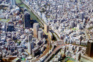 飯田橋交差点上空から牛込神楽坂方向を空撮