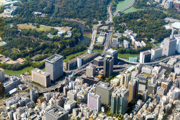 東京都千代田区一ツ橋付近の街並みを空撮