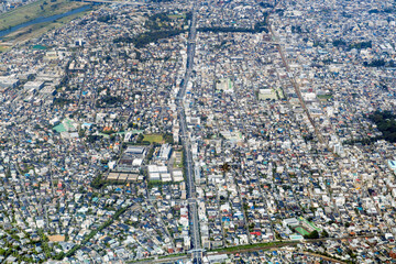 環状八号線を田園調布上空から尾山台方向を空撮